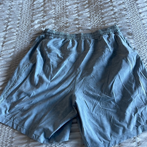 Lululemon Pacebreaker Linerless Mens Shorts 7” - Picture 2 of 2